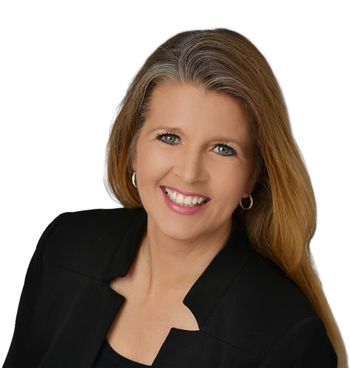 Portrait of Angelina Jimenez, REALTOR®.